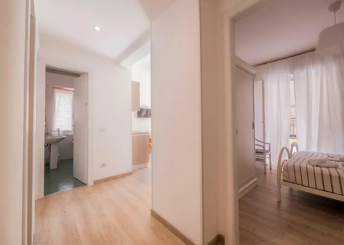 فندق كونتيننتال بيترا ليغوري