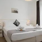 Continental Hotel Pietra Ligure