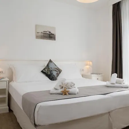 Continental Hotel Pietra Ligure
