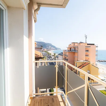 Continental Hotel 3*