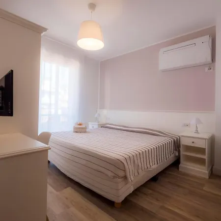 Hotell Continental Pietra Ligure