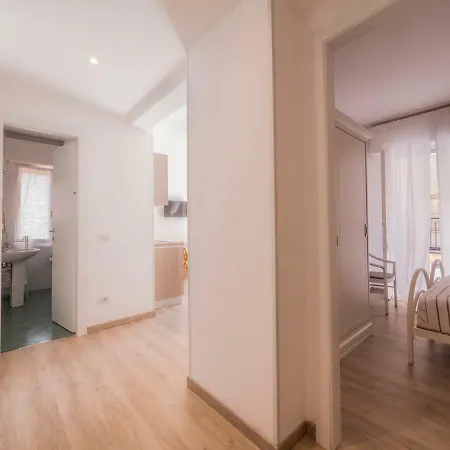 Hotell Continental Pietra Ligure