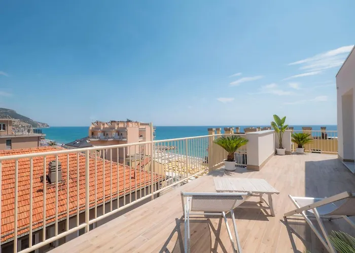 Otel Continental Pietra Ligure