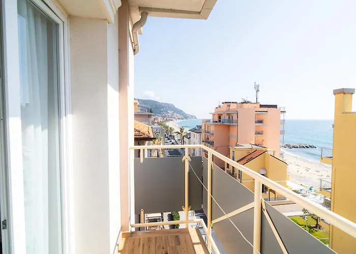 Continental Otel 3*