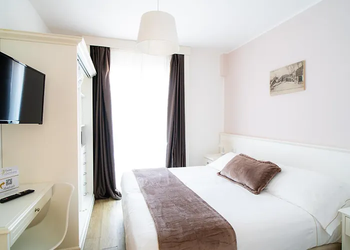 Continental Otel Pietra Ligure