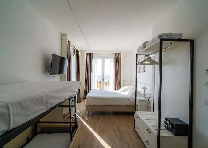 Otel Continental Pietra Ligure